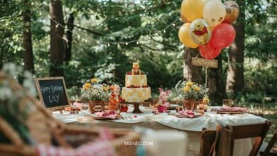 16 Winnie the Pooh Birthday Party Ideas: Decorations, Cake, Food & More 1 winnie the pooh birthday party with honey pot decorations
